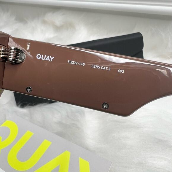 New Women’s Quay Notorious Sunglasses - Picture 4 of 7